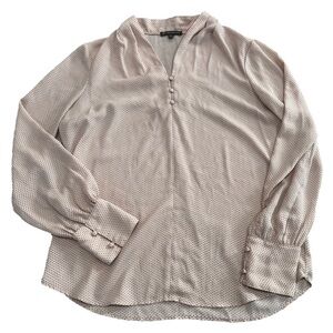 Adrianna Papell Blush Pink w/ Black pattern Long Sleeve V-neck Blouse Size Med.